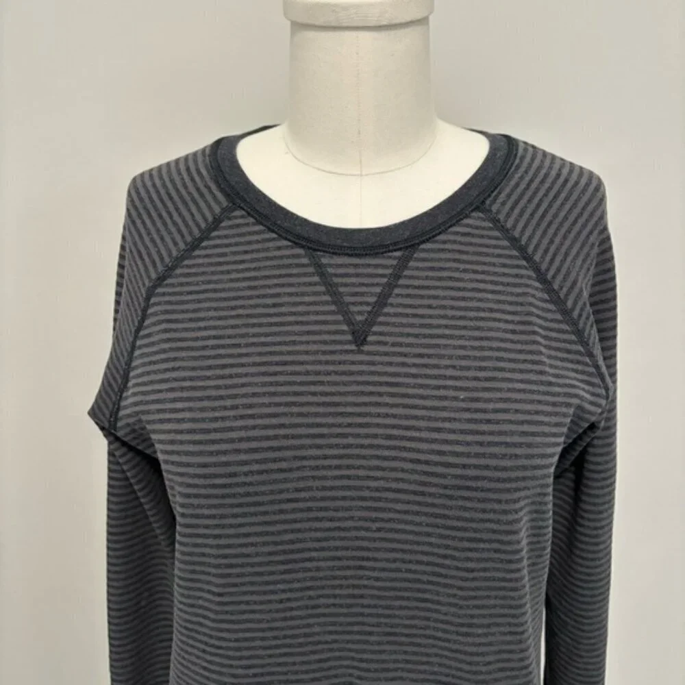 Lululemon Open Your Heart Long Sleeve Sweatshirt Reversible Crew Neck Pullover - Picture 13 of 16